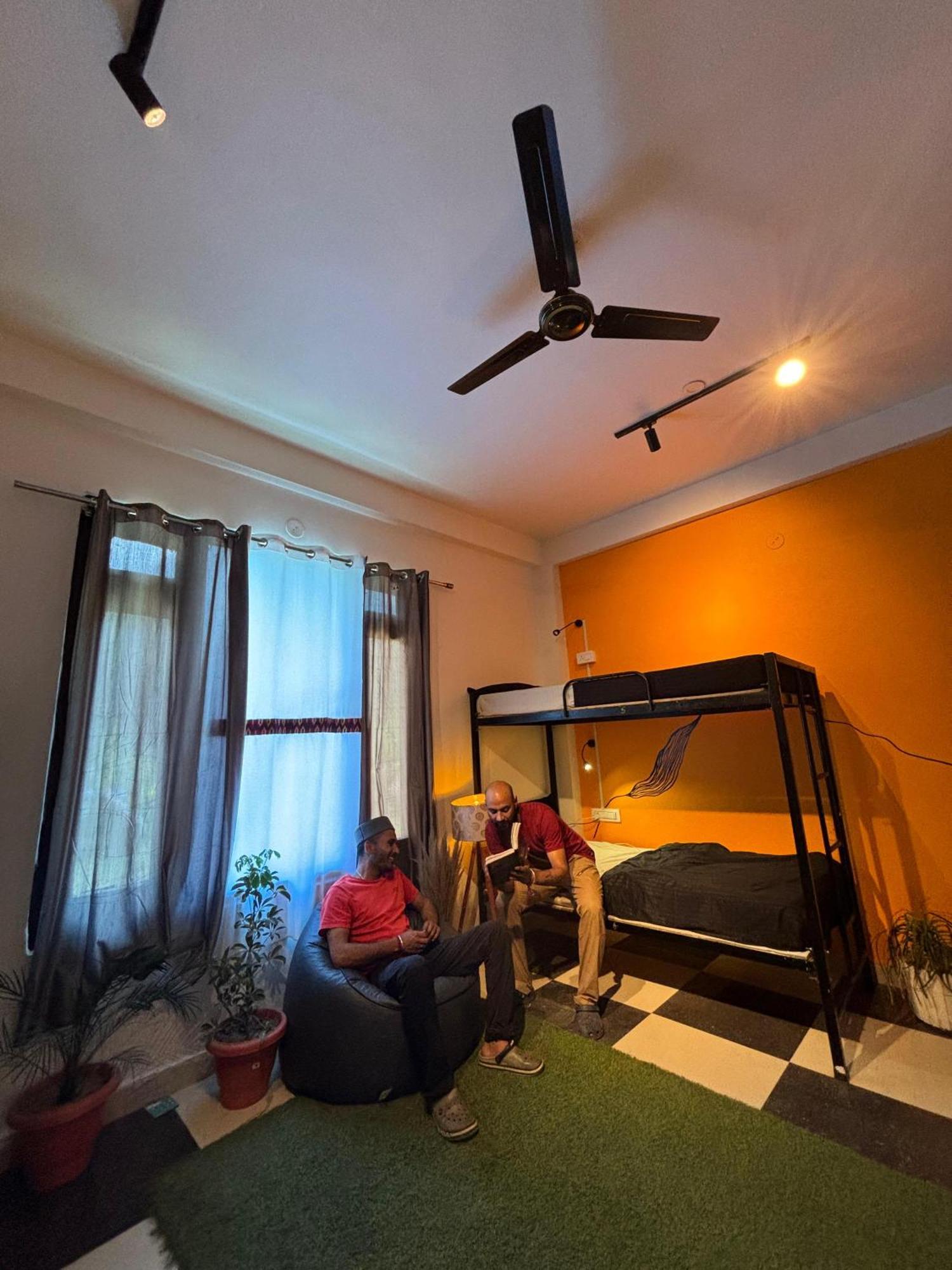 Himtrek Stay Kasol Kültér fotó