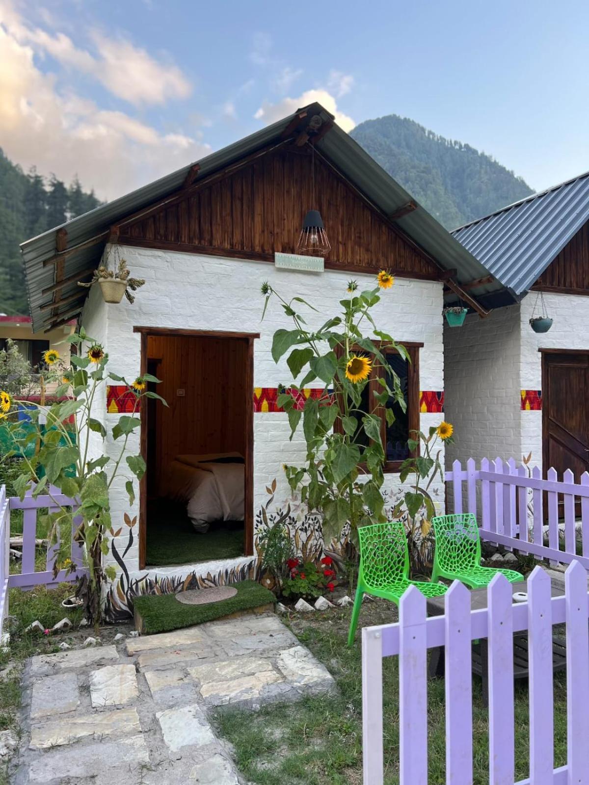 Himtrek Stay Kasol Kültér fotó