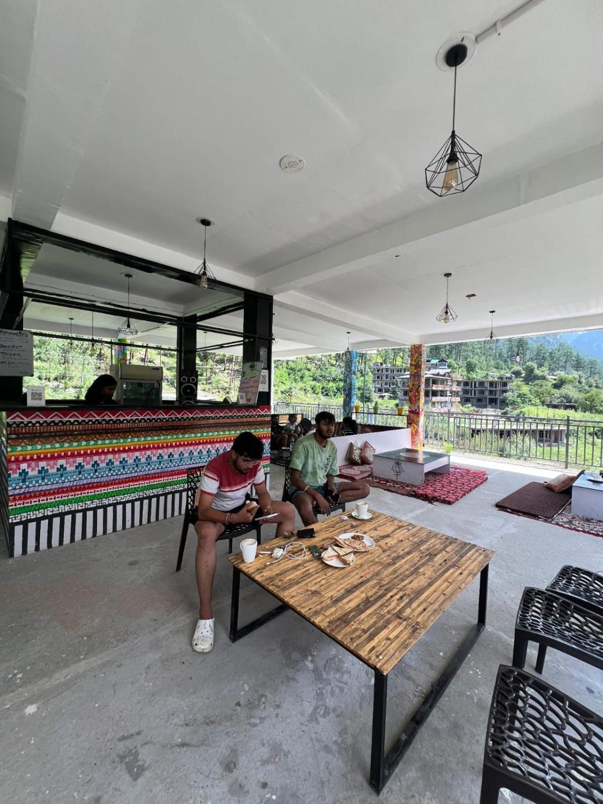 Himtrek Stay Kasol Kültér fotó
