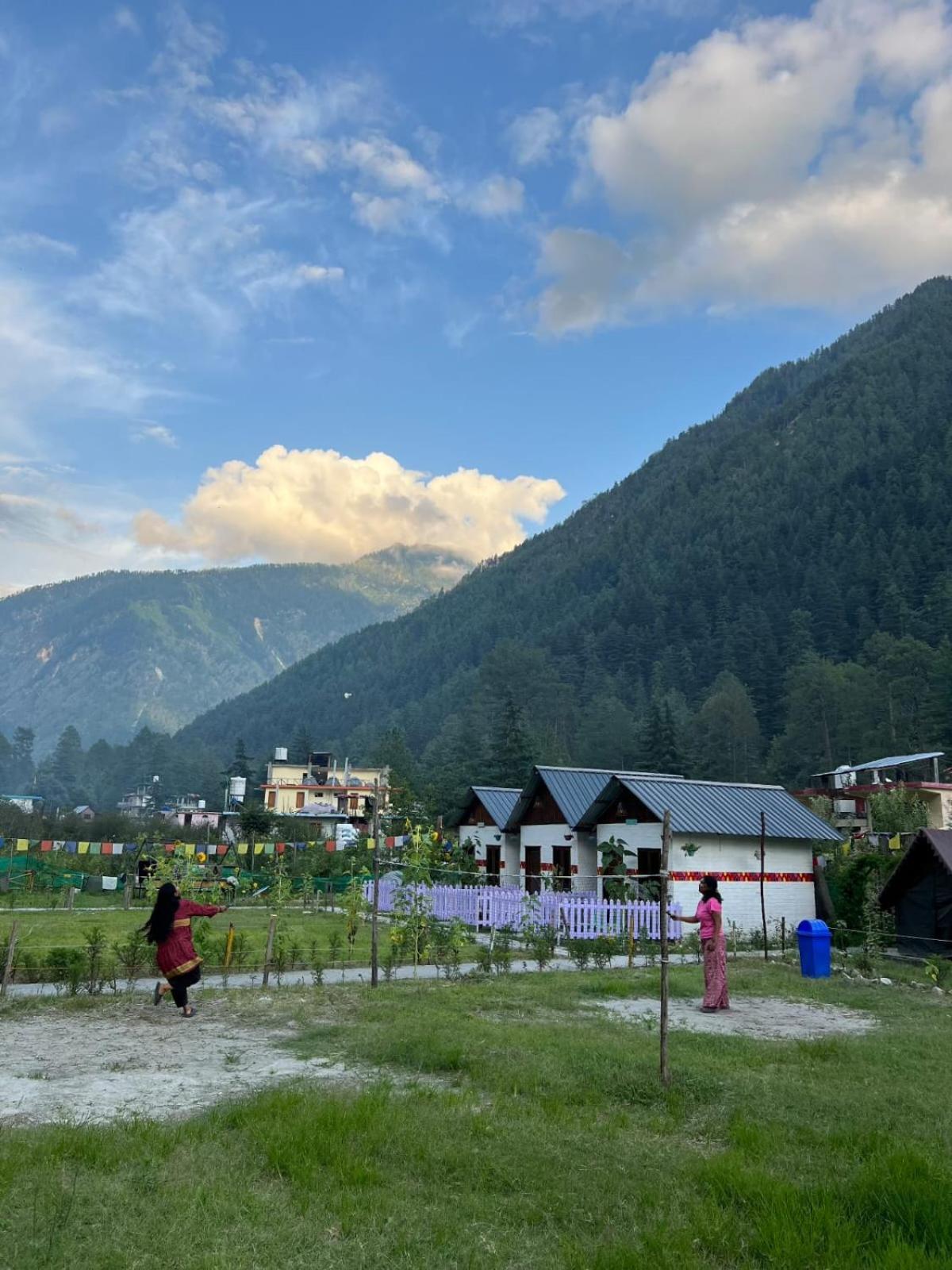 Himtrek Stay Kasol Kültér fotó