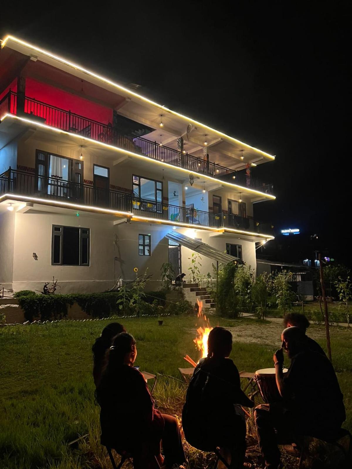 Himtrek Stay Kasol Kültér fotó