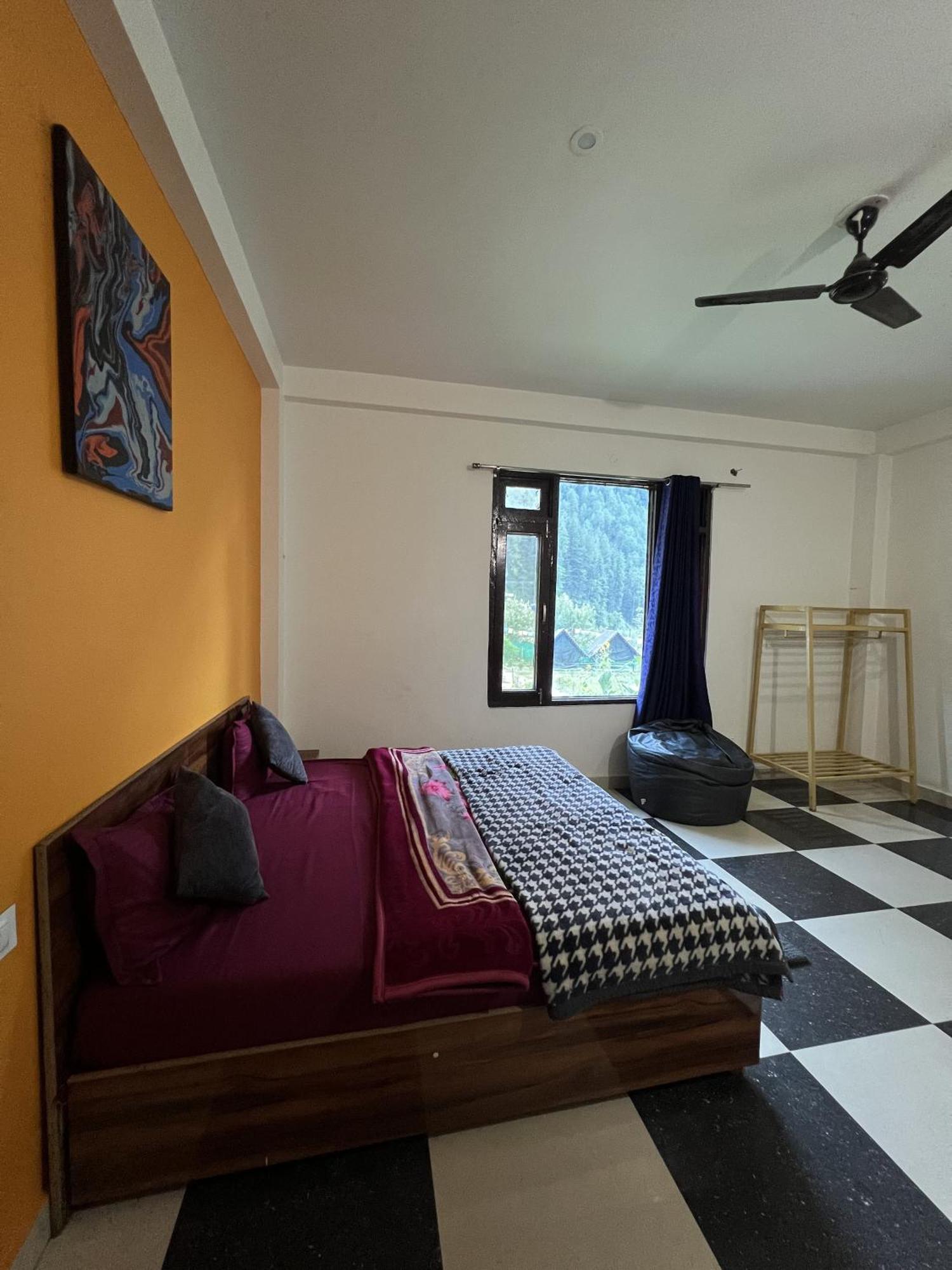 Himtrek Stay Kasol Kültér fotó
